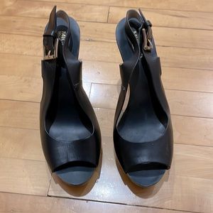 Michael Kors Shoes size 9